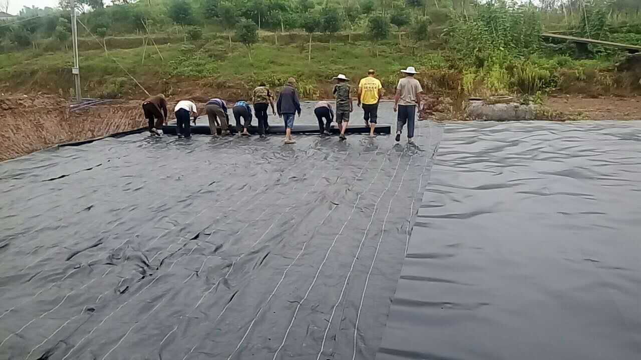 璧山蓄水池工程施工现场